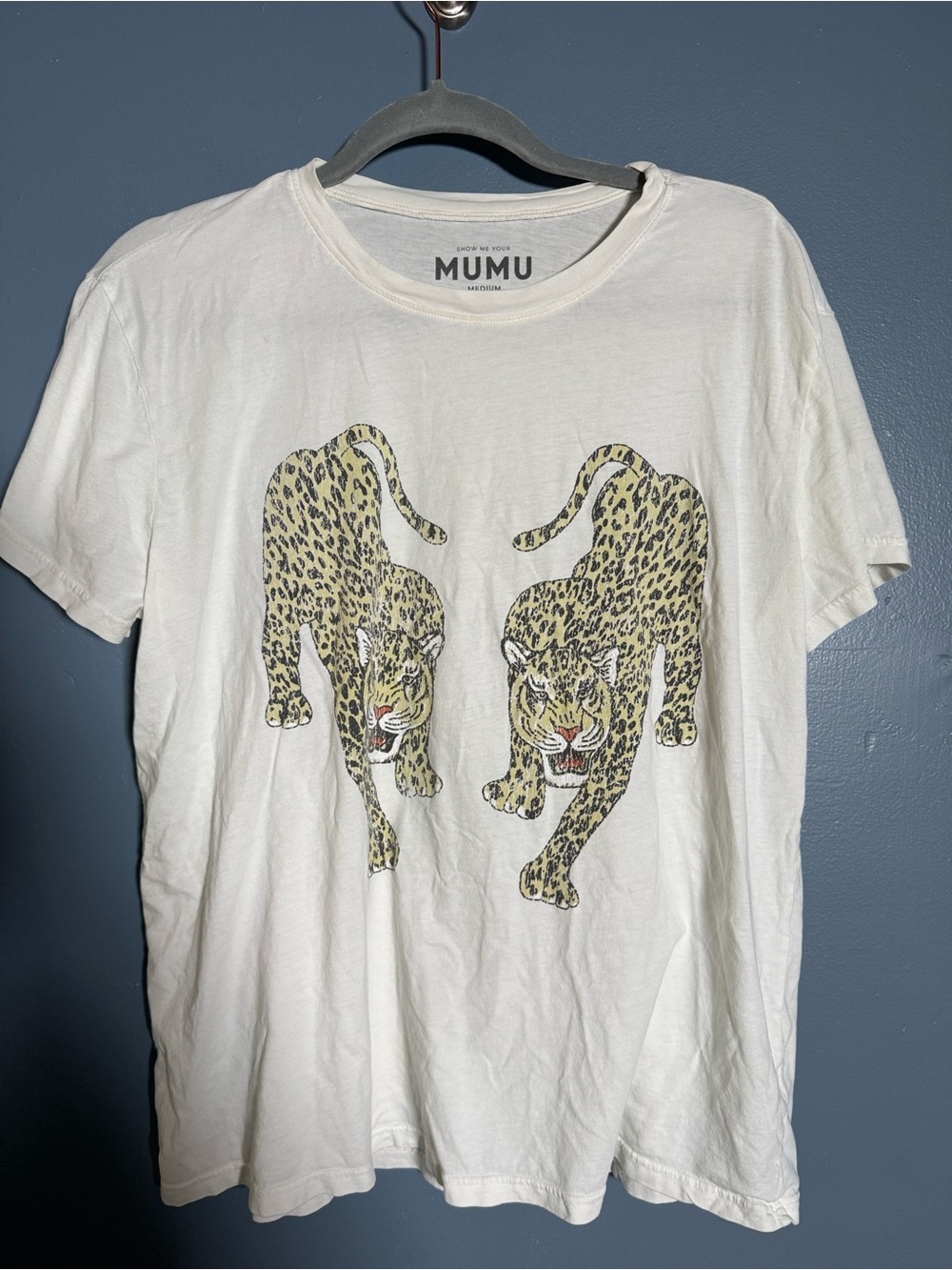 Show Me Your Mumu Women's White Leopard Graphic Organic Cotton T-Shirt Size M